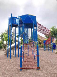 不銹鋼拓展滑梯施工案例